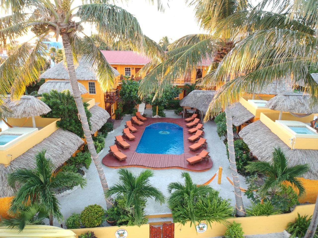 Seaside Cabanas Hotel Caye Corker エクステリア 写真
